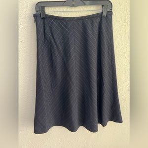 Navy Blue and White Skirt 
Ellen Tracy 
Size: 6